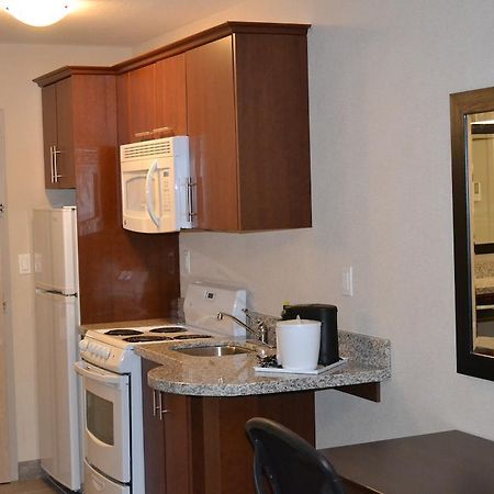 Western Star Inn And Suites Carlyle Ngoại thất bức ảnh